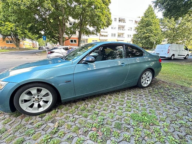 Blau Gebraucht 2007 BMW 325 Coupé | 7.500 € - Bild 1/4
