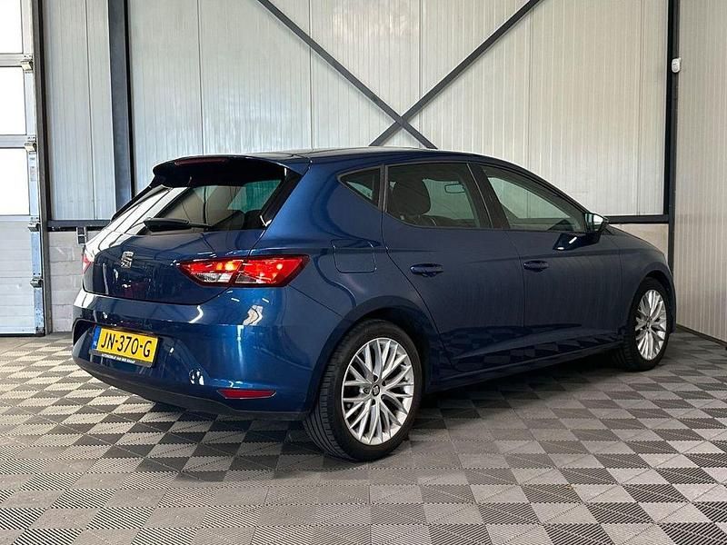 Second-hand Seat Leon CONNECT 116 CP (85 kW) 2016 Albastru Berlinǎ
