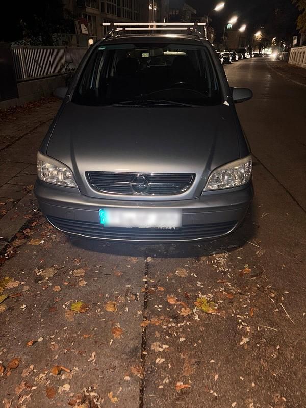 Blau Gebraucht 2004 Opel Zafira Van / Kleinbus | 850 € (Superpreis) - Bild 1/4