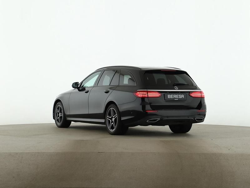 Gebraucht Mercedes E300 Avantgarde 320 PS (235 kW) 2021 Grau Kombi