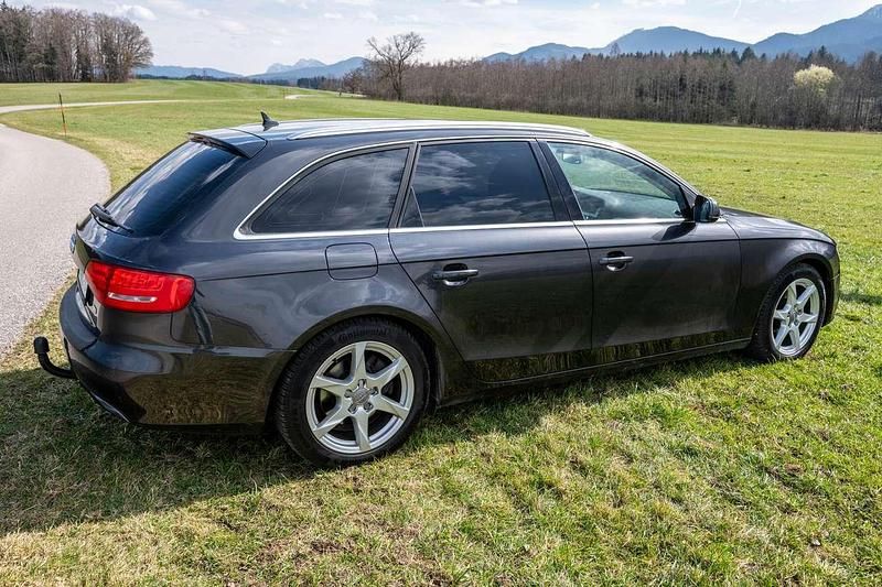 Gebraucht Audi A4 Ambition 143 PS (105 kW) 2010 Schwarz Kombi