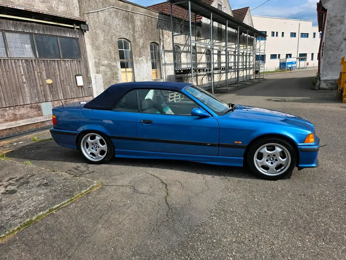 Gebraucht BMW M3 244 PS (179 kW) 1999 Blau Cabrio