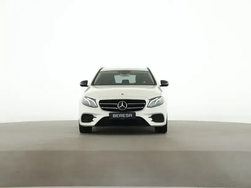 Gebraucht Mercedes E300 AMG 306 PS (225 kW) 2020 Weiß Limousine