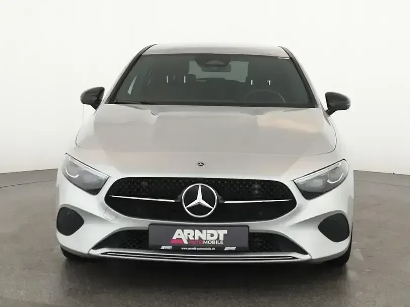 Gebraucht Mercedes A250 Progressive 238 PS (175 kW) 2024 Iridiumsilber Limousine