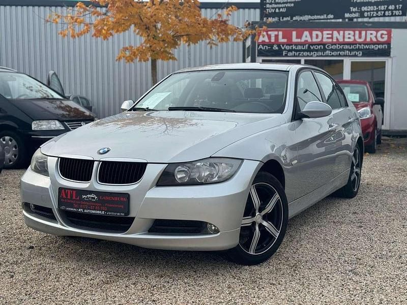 Silber Gebraucht 2005 BMW 318 Limousine | 5.850 € (Teuer) - Bild 1/4