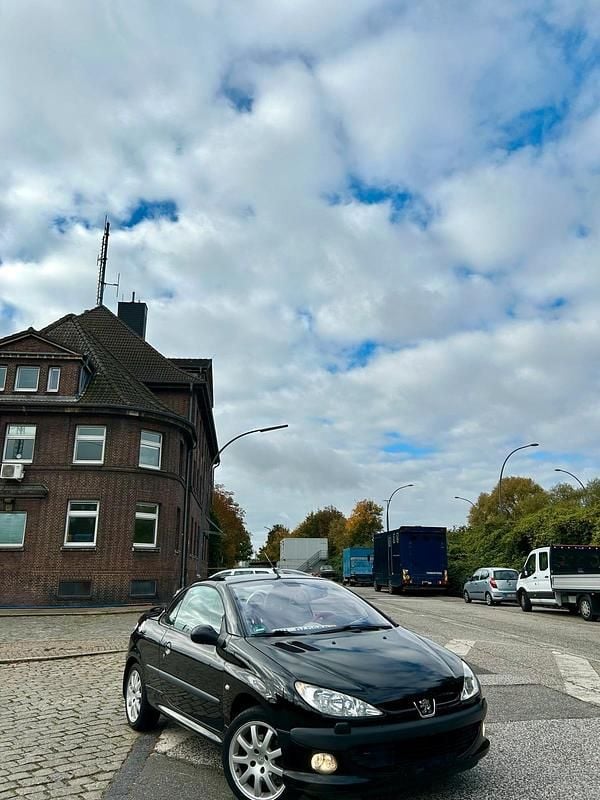 Schwarz Gebraucht 2003 Peugeot 206 CC Cabrio | 900 € (Superpreis) - Bild 1/4