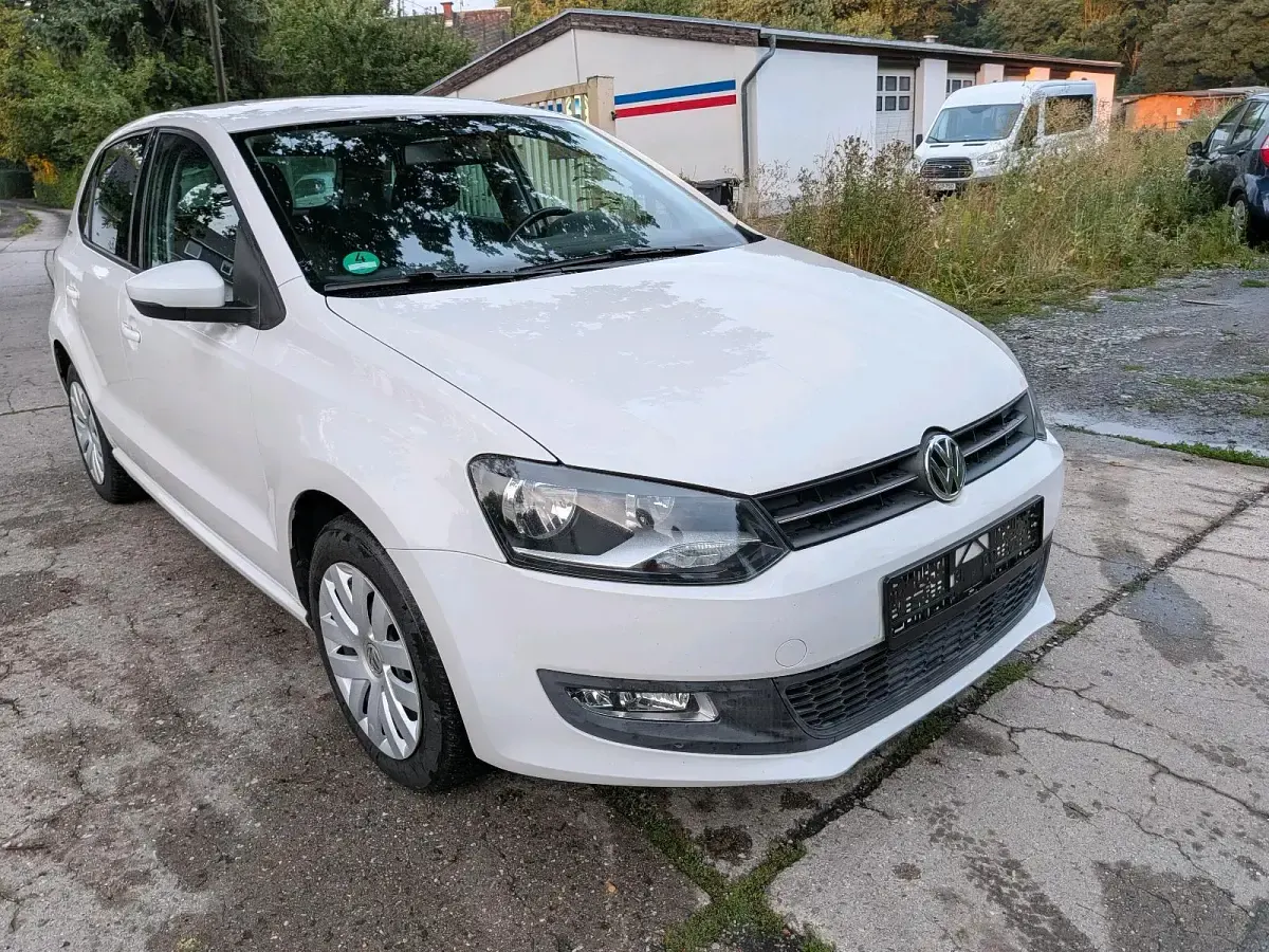 Gebraucht VW Polo 60 PS (44 kW) 2010 Weiß Kleinwagen