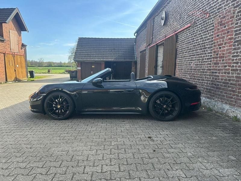 Gebraucht Porsche 992 385 PS (283 kW) 2023 Schwarz Cabrio