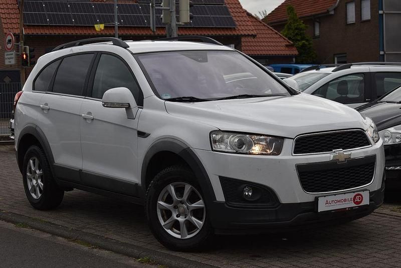 Weiß Gebraucht 2014 Chevrolet Captiva LT SUV | 5.890 € (Fairer Preis) - Bild 1/3