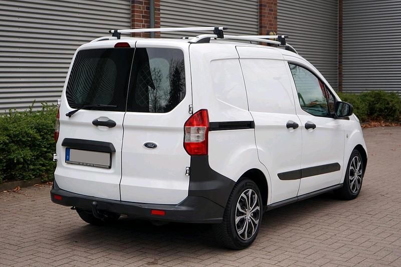 Gebraucht Ford Transit Trend 75 PS (55 kW) 2017 Weiß Van / Kleinbus
