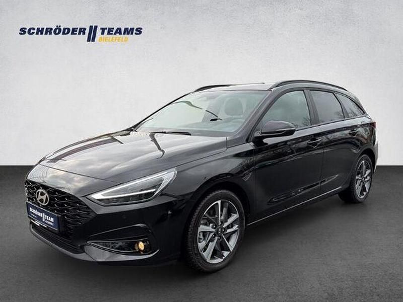 Gebraucht Hyundai i30 Advantage 101 PS (74 kW) 2025 Schwarz Kombi