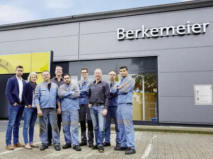 Lackierung schwarz perla nera klarlack Gebraucht 2024 Opel Grandland X GS Line SUV | 22.990 € (Fairer Preis) - Bild 1/2