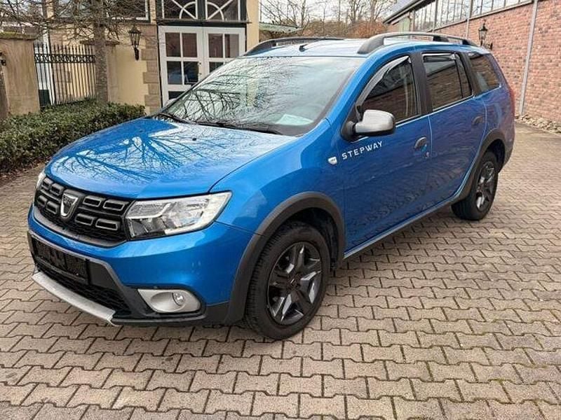 Gebraucht Dacia Logan Celebration 90 PS (66 kW) 2017 Blau Limousine