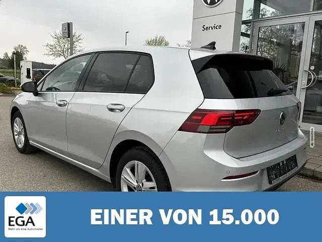 Gebraucht VW Golf VIII Active 116 PS (85 kW) 2023 Silber metallic