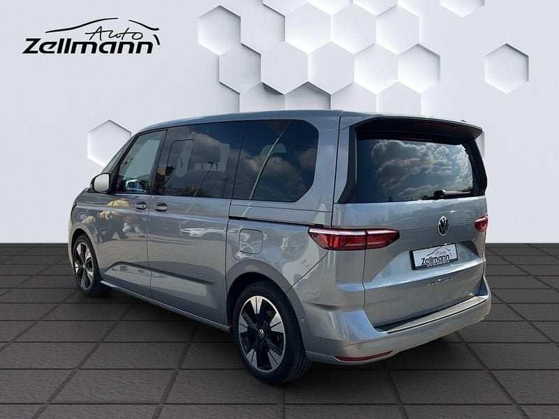 Gebraucht VW Multivan Life 150 PS (110 kW) 2025 Silber Van
