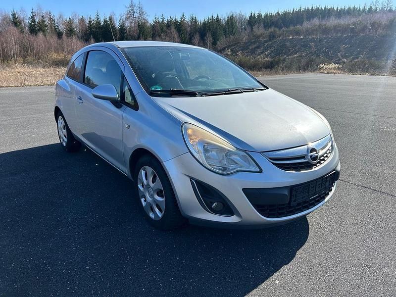 Gebraucht Opel Corsa 75 PS (55 kW) 2012 Silber Kleinwagen
