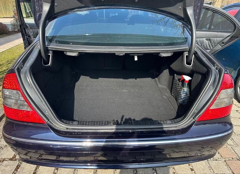 Gebraucht Mercedes E280 Avantgarde 231 PS (169 kW) 2007 Blau Limousine