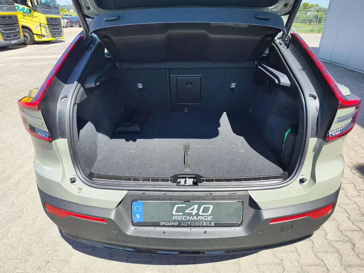 Używany Volvo C40 Plus 185 kW (252 KM) 2024 Zielony SUV