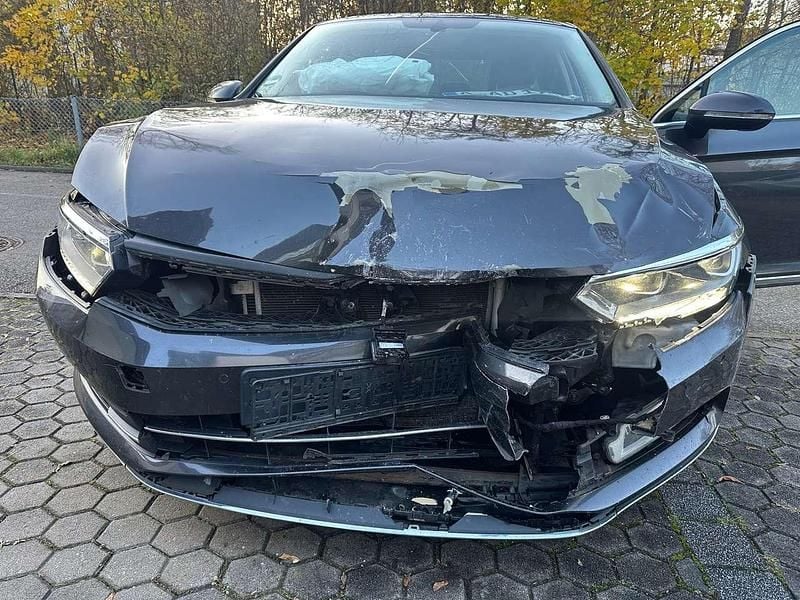 Gebraucht VW Passat Highline 150 PS (110 kW) 2017 Limousine