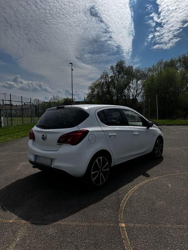 Second-hand Opel Corsa Edition 101 CP (74 kW) 2016 Alb Hatchback