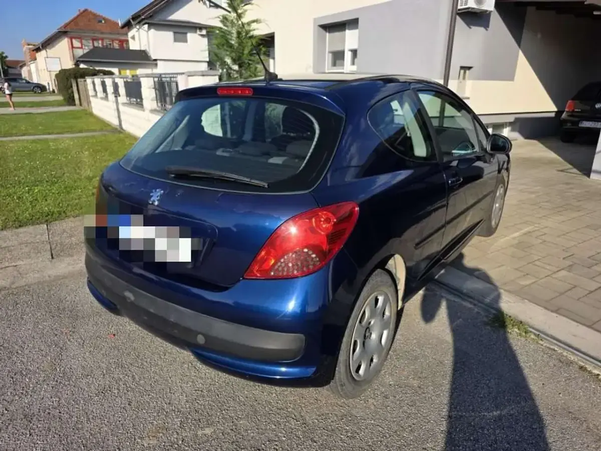Gebraucht Peugeot 207 69 PS (50 kW) 2006 Limousine