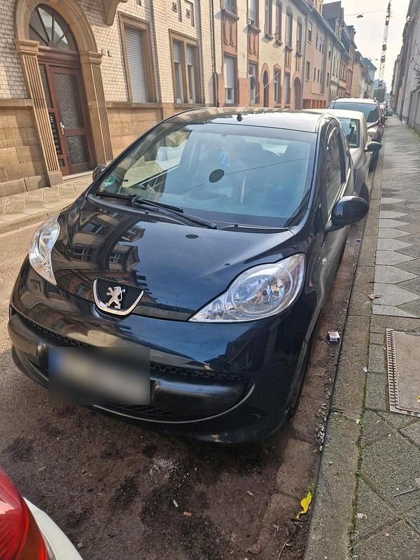 Gebraucht Peugeot 107 65 PS (47 kW) 2006 Schwarz Kleinwagen