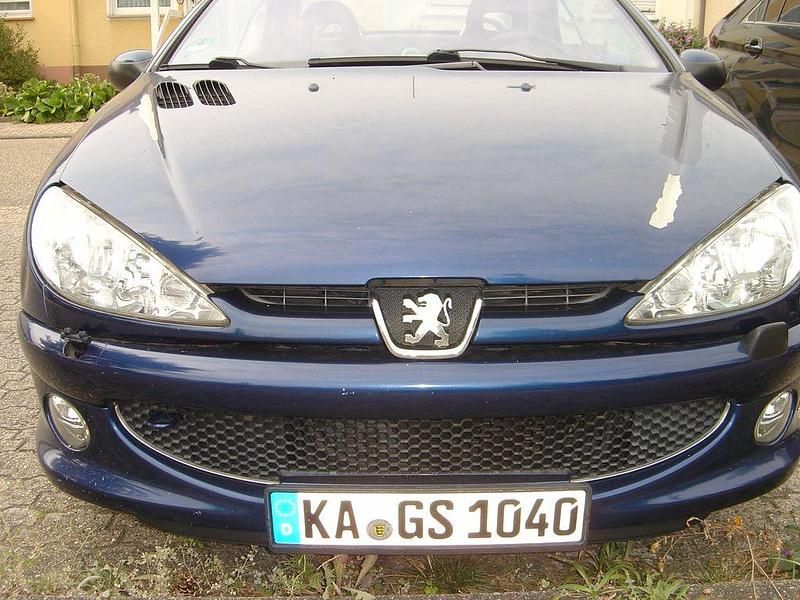 Blau Gebraucht 2006 Peugeot 206 CC Platinum Cabrio | 1.900 € (Fairer Preis) - Bild 1/4