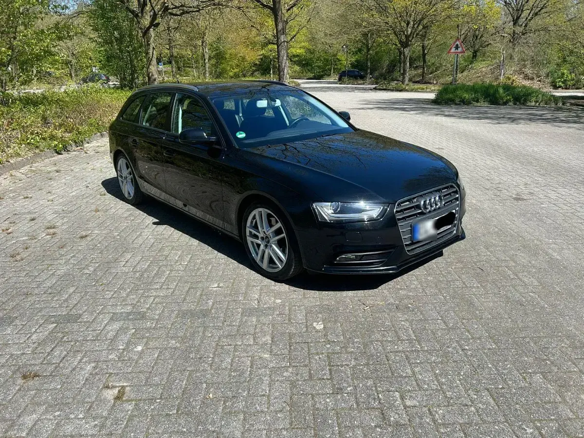 Second-hand Audi A4 Ambition 150 CP (110 kW) 2015 Negru Break