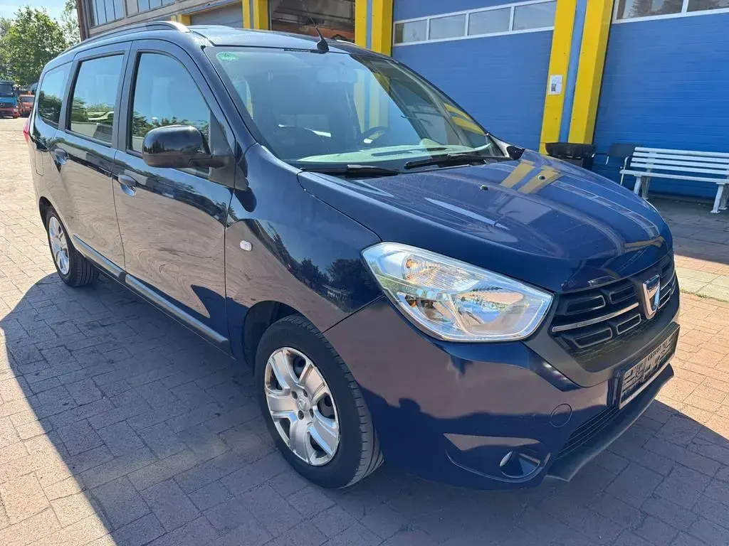 Gebraucht Dacia Lodgy Comfort 116 PS (85 kW) 2019 Blau Van / Kleinbus
