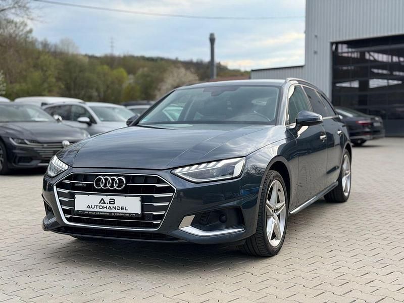 Gebraucht Audi A4 Advanced 204 PS (150 kW) 2021 Grau Kombi