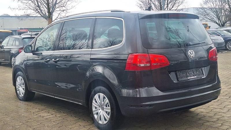 Gebraucht VW Sharan Cup 150 PS (110 kW) 2014 Grau Van / Kleinbus