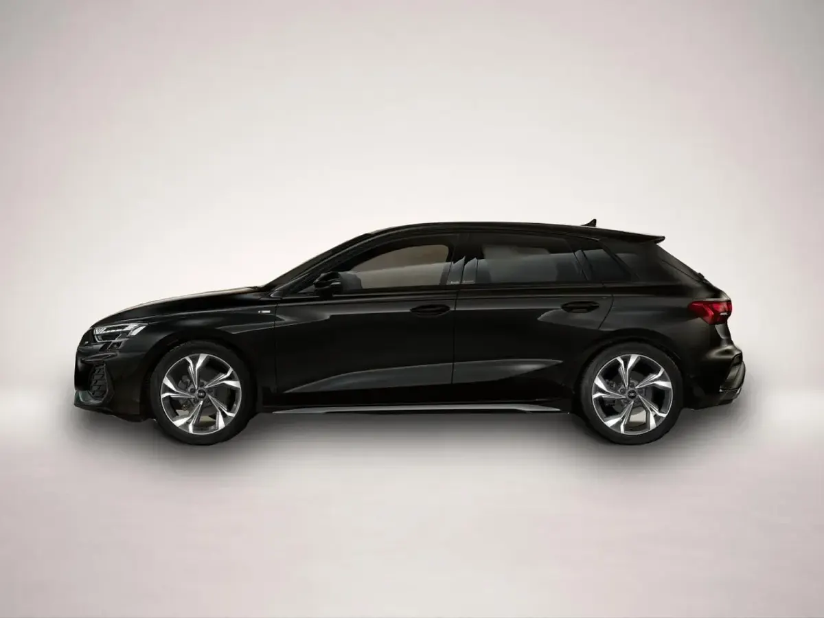 Neu Audi A3 S-Line 150 PS (110 kW) 2026 Manufacturer Limousine