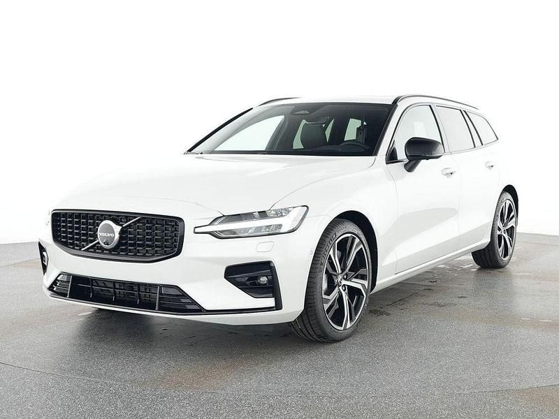 Gebraucht Volvo V60 Plus 197 PS (144 kW) 2025 Weiß Kombi
