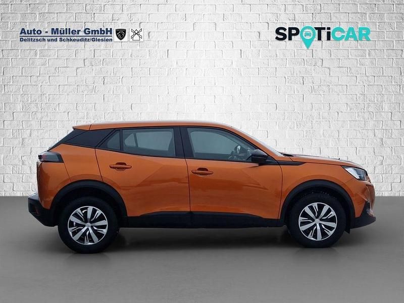 Gebraucht Peugeot 2008 Active 101 PS (74 kW) 2022 Orange SUV