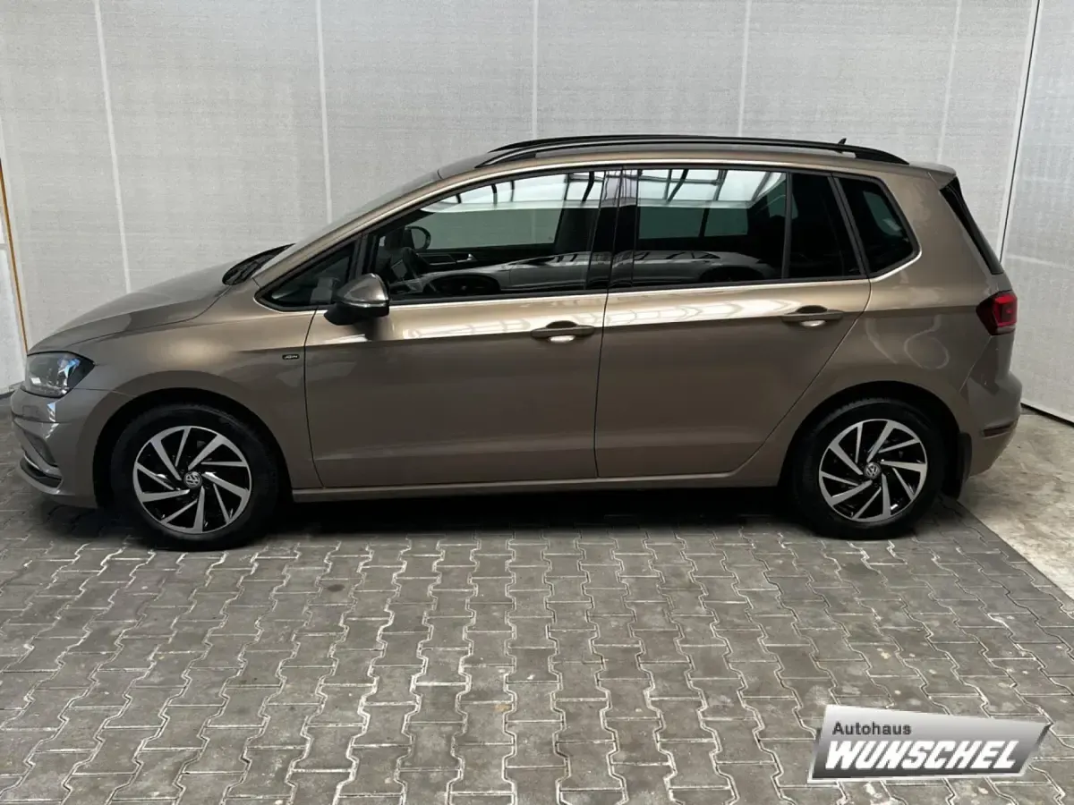 Gebraucht VW Golf VII Join 110 PS (80 kW) 2018 Braun Limousine