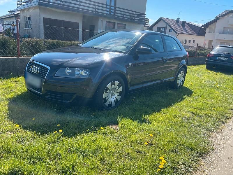 Gebraucht Audi A3 105 PS (77 kW) 2007 Schwarz Kleinwagen