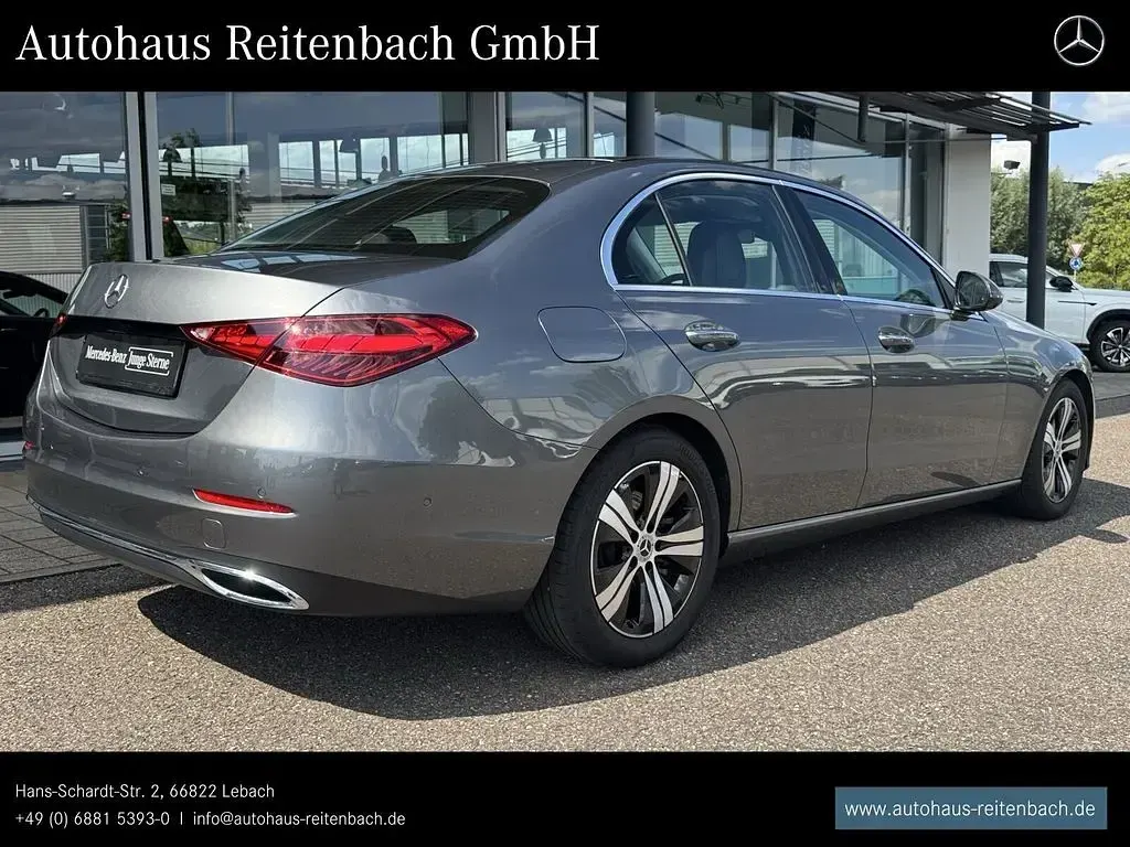 Gebraucht Mercedes C200 Avantgarde 163 PS (119 kW) 2025 Lack selenitgrau Limousine