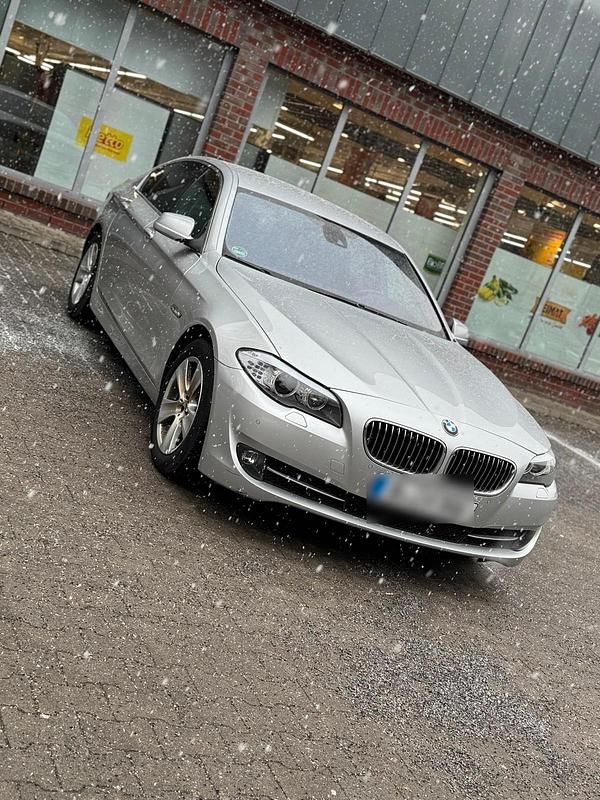 Gebraucht BMW 523 204 PS (150 kW) 2010 Grau Limousine