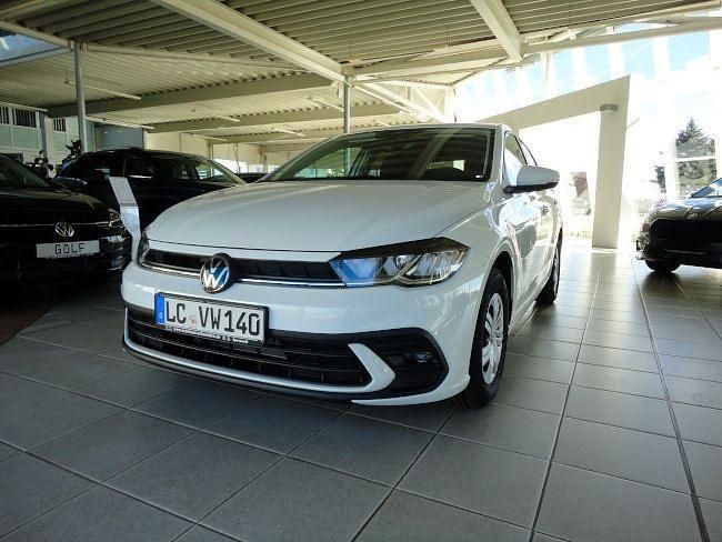 Weiß Gebraucht 2024 VW Polo Basis Kleinwagen | 19.890 € (Etwas zu teuer) - Bild 1/4