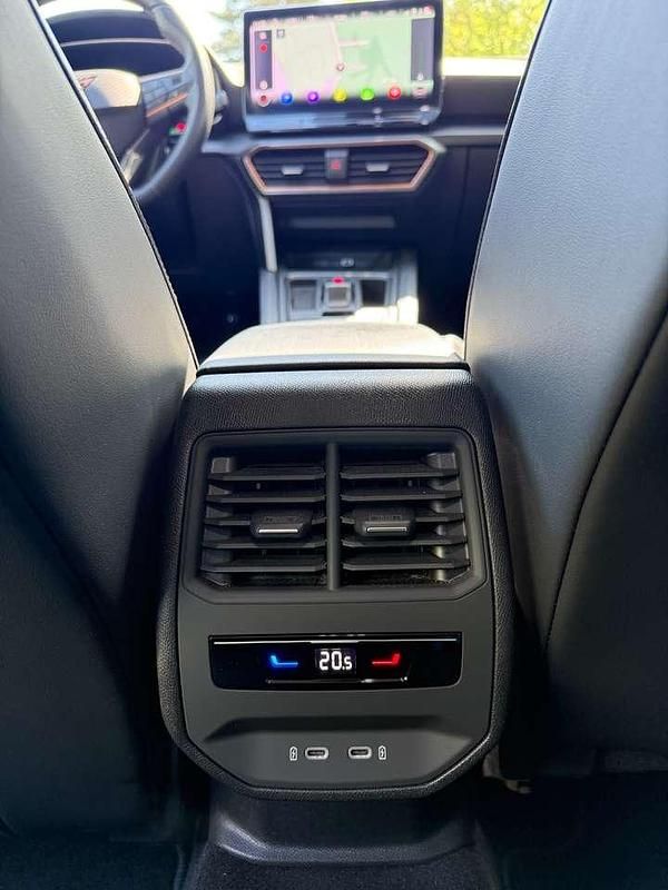 Gebraucht Cupra Leon 150 PS (110 kW) 2024 Weiß Kombi