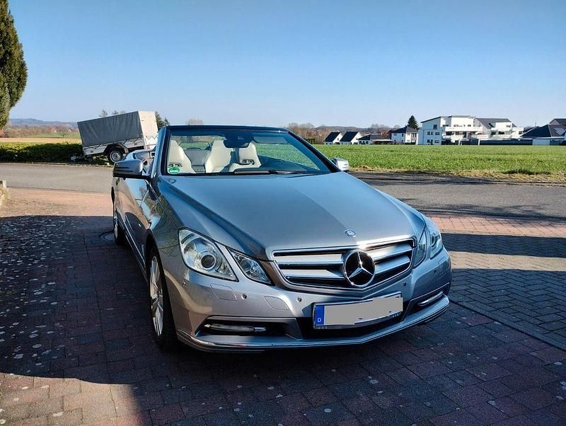 Gebraucht Mercedes E350 265 PS (194 kW) 2011 Grau Cabrio