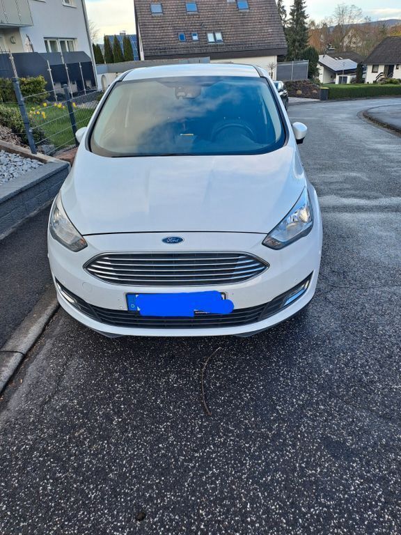 Weiß Gebraucht 2017 Ford C-MAX Titanium Van / Kleinbus | 8.990 € (Fairer Preis) - Bild 1/4