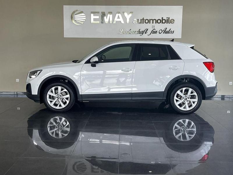Ibisweiß Gebraucht 2022 Audi Q2 Sport SUV | 23.896 € - Bild 1/4