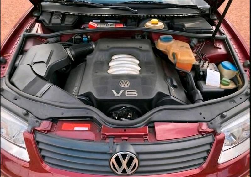 Rot Gebraucht 1997 VW Passat Kombi | 3.800 € (Teuer) - Bild 1/4