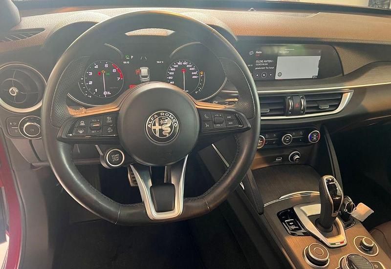 Gebraucht Alfa Romeo Stelvio Ti 280 PS (205 kW) 2021 Rot SUV