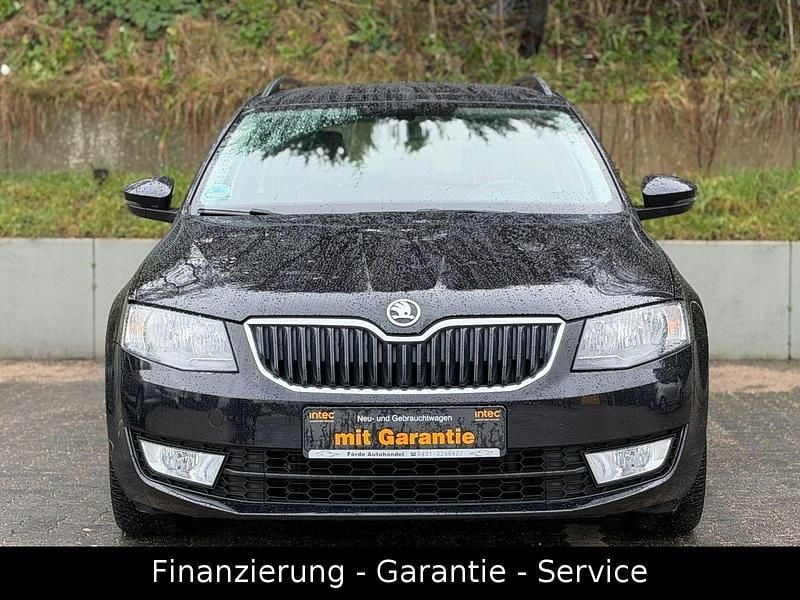 Gebraucht Skoda Octavia 105 PS (77 kW) 2014 Schwarz Kombi