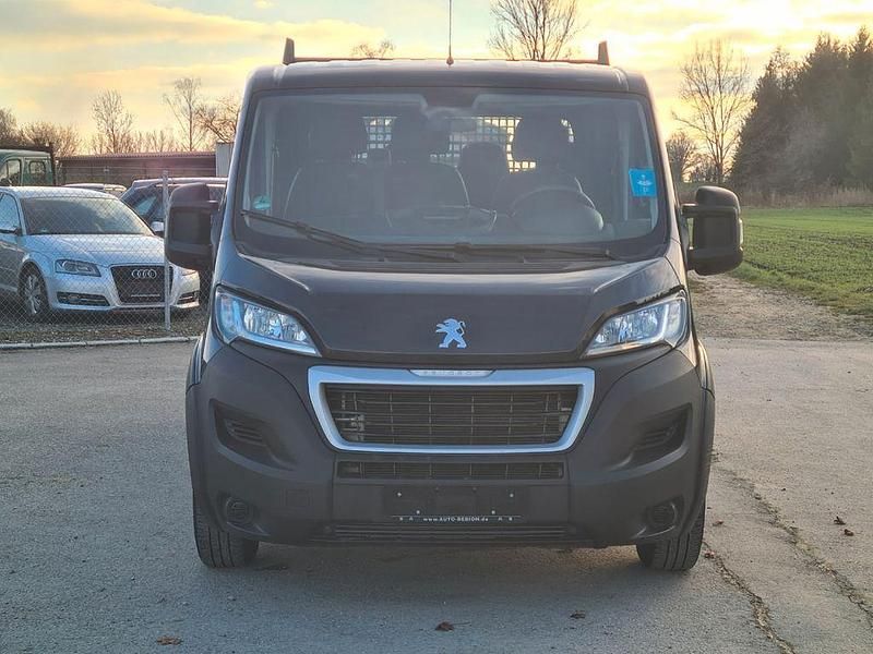 Gebraucht Peugeot Boxer 163 PS (119 kW) 2019 Schwarz Van