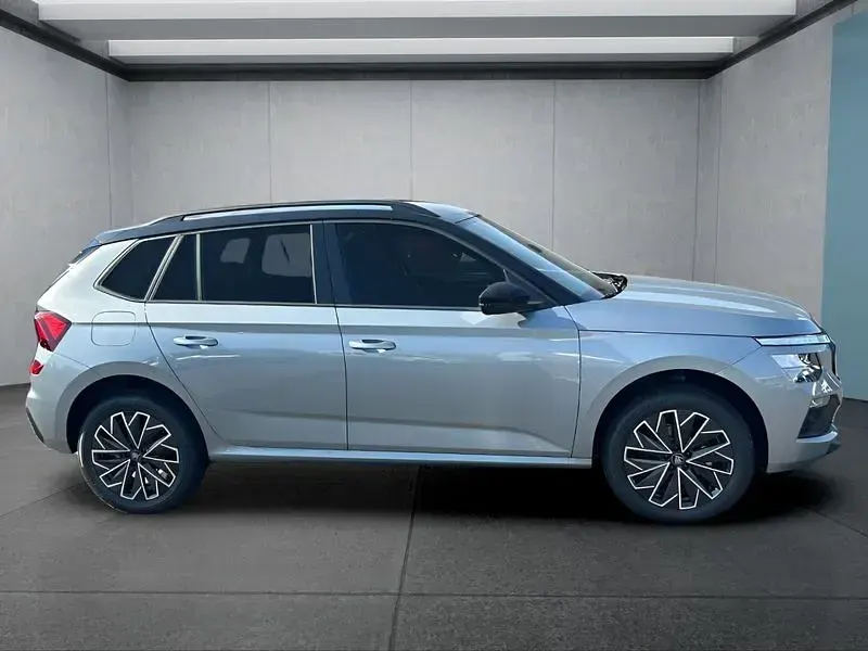 Neu Skoda Kamiq Sport 150 PS (110 kW) 2026 Silber SUV