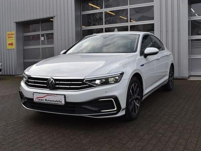 Gebraucht VW Passat GTE 218 PS (160 kW) 2021 Weiß Limousine