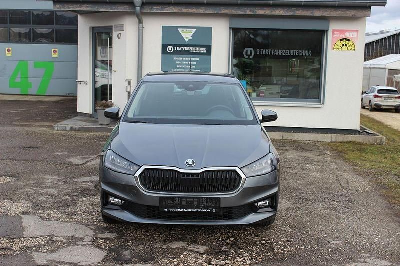Gebraucht Skoda Fabia Selection 95 PS (69 kW) 2024 Grau Kleinwagen